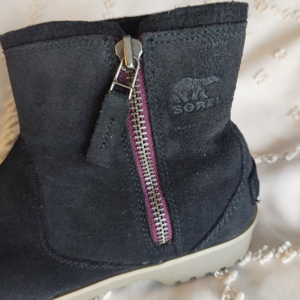 Sorel Black and Purple Suede Weatherproof Boots
